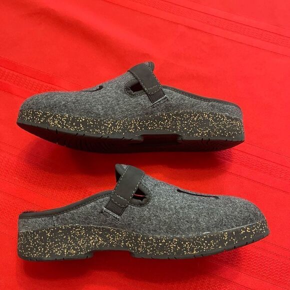 Earth Mule Womens 8M Black Grey Wool Felt Dream Renmen Ayiti Slip On Shoe - Picture 9 of 12